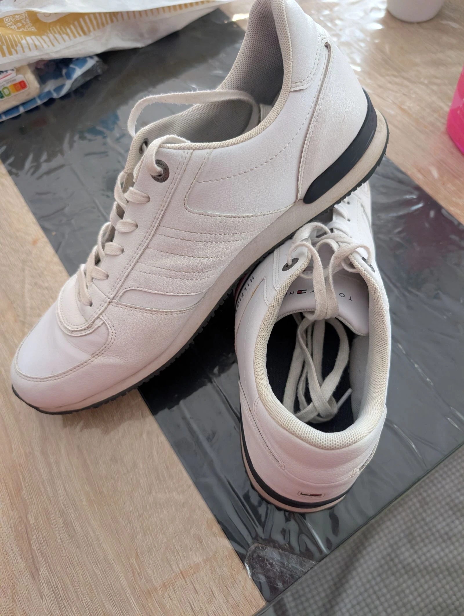 Magníficas zapatillas Tommy Hilfiger Iconic Leather Runner - Blanco - Talla 44 – photo 8
